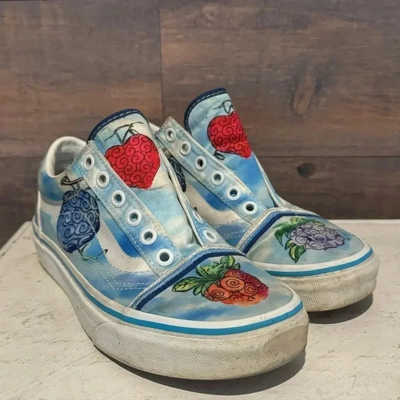 Vans Men x One Piece Old Skool Devil Fruit True Blue size 4 men’s 6 Women’s - Picture 9 of 11